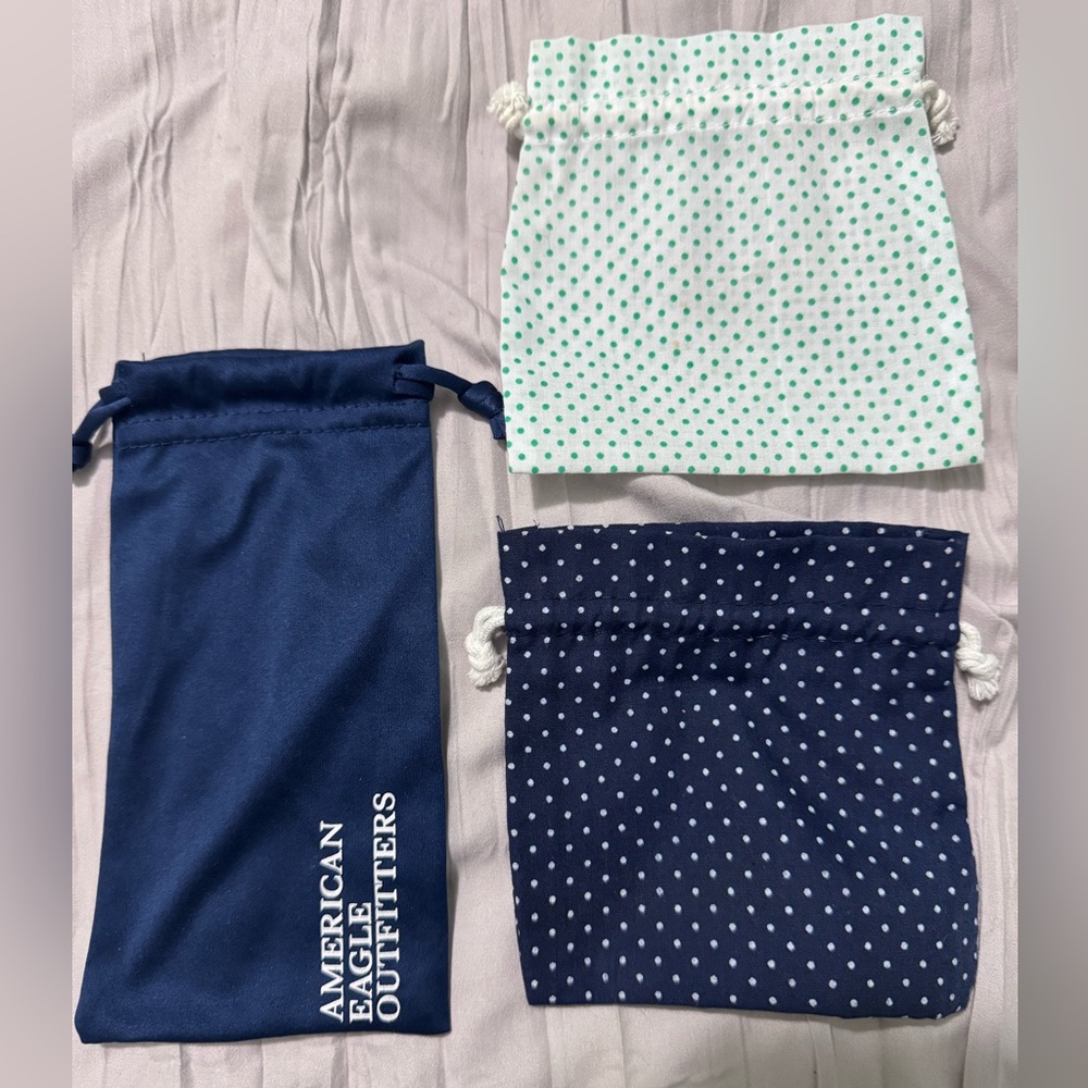 American Eagle Outfitters Vintage Pouch Set